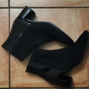 Amalfi by Rangoni Black Women's Booties